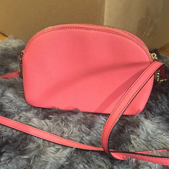 Kate Spade Pink Crossbody Bag with Gold Chain - Picture 2 of 4